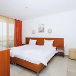 Arsenal Hotel
