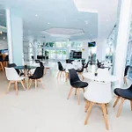 Arsenal Hotel 2*